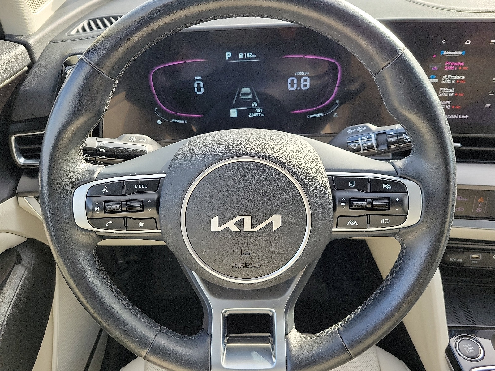 Used 2023 Kia Sportage EX AWD/4WD image 17