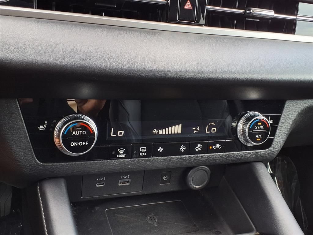 Used 2024 Mitsubishi Outlander SE FWD image 22