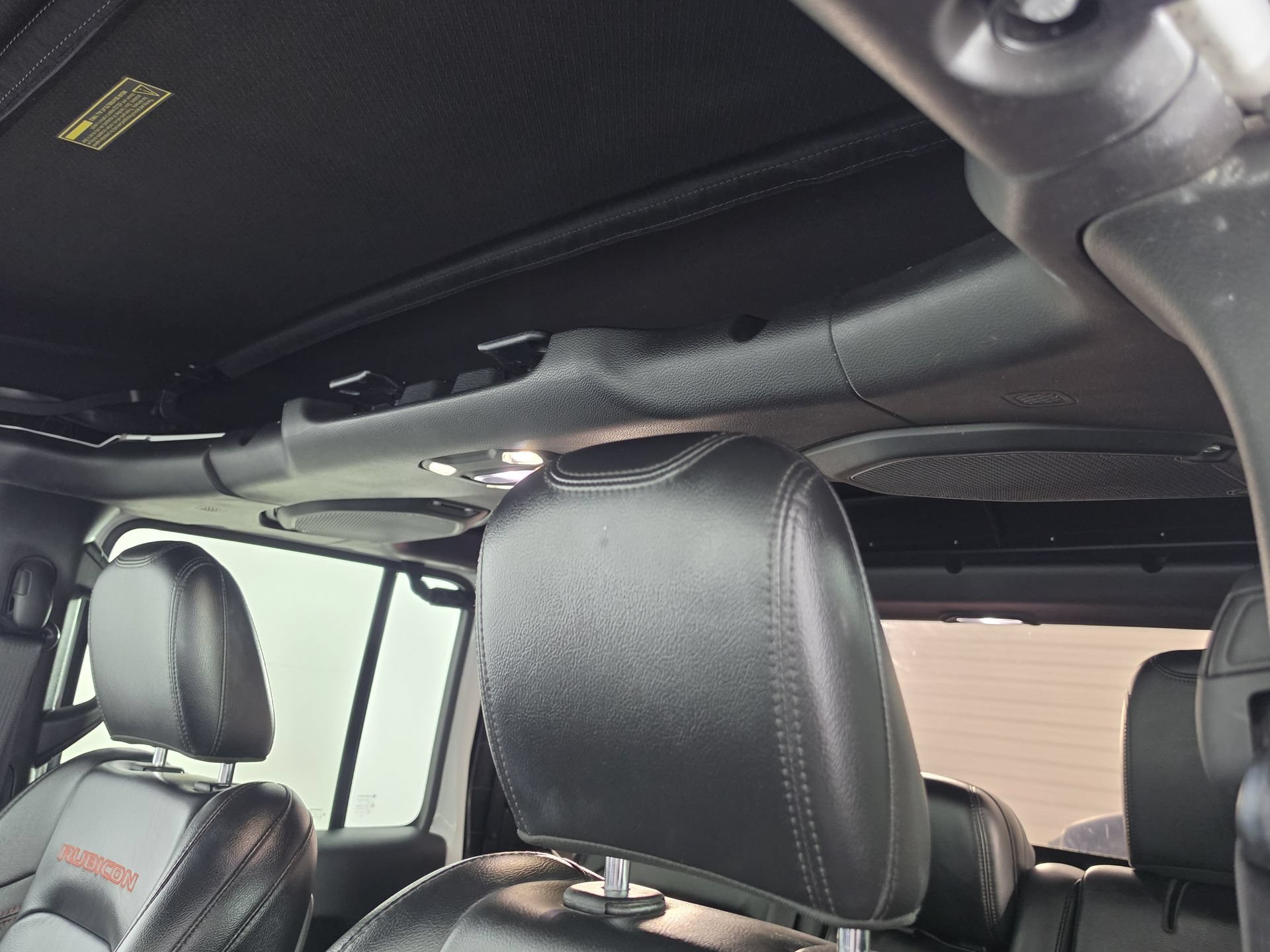 Used 2019 Jeep Wrangler Unlimited Rubicon AWD/4WD image 32