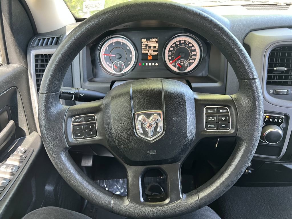 Used 2018 RAM 1500 Express RWD image 11