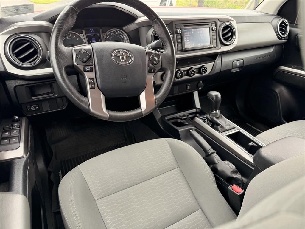 Used 2017 Toyota Tacoma SR5 w/ Tow Package AWD/4WD image 11
