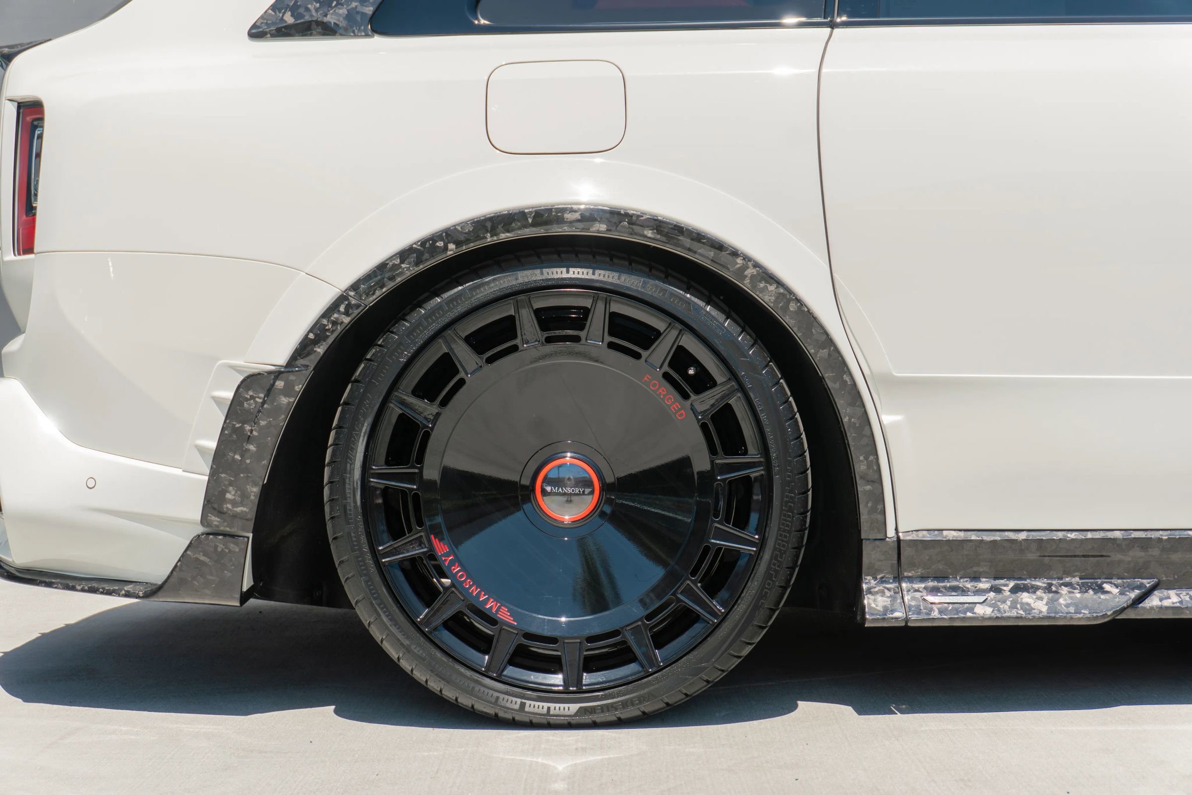 Used 2026 Rolls-Royce Cullinan AWD/4WD image 47