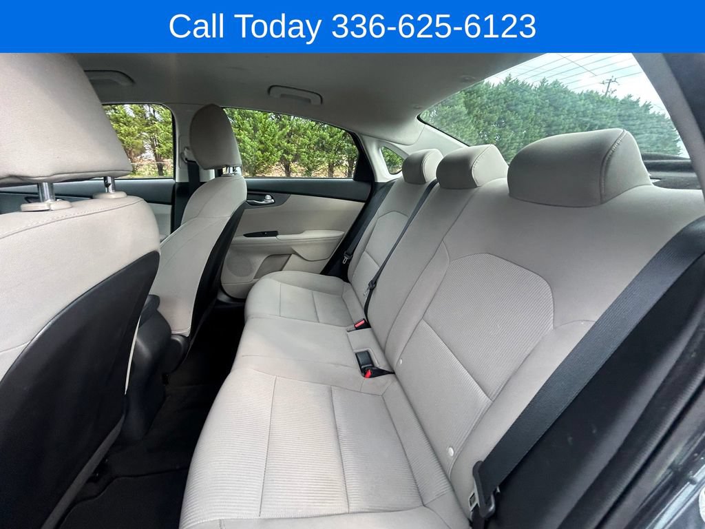 Used 2021 Kia Forte LXS FWD image 15