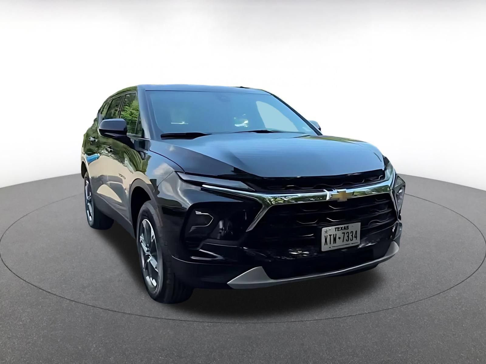 Used 2026 Chevrolet Blazer LT FWD image 3
