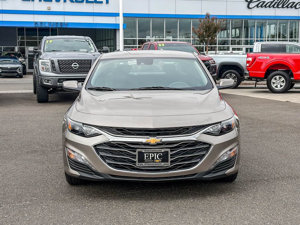 Used 2025 Chevrolet Malibu LT FWD image 6