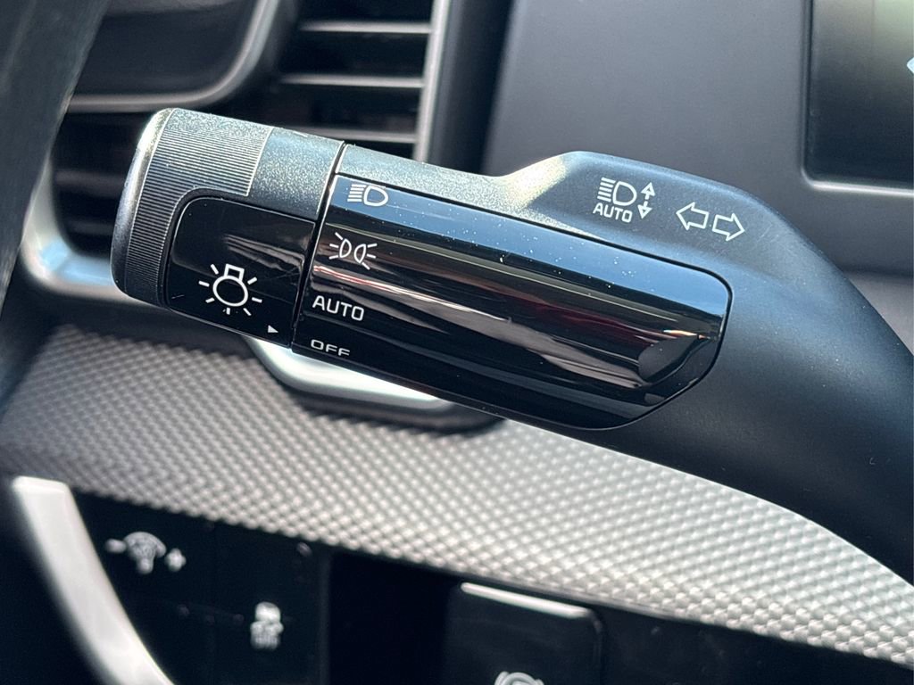 Used 2023 Kia Sportage LX image 23