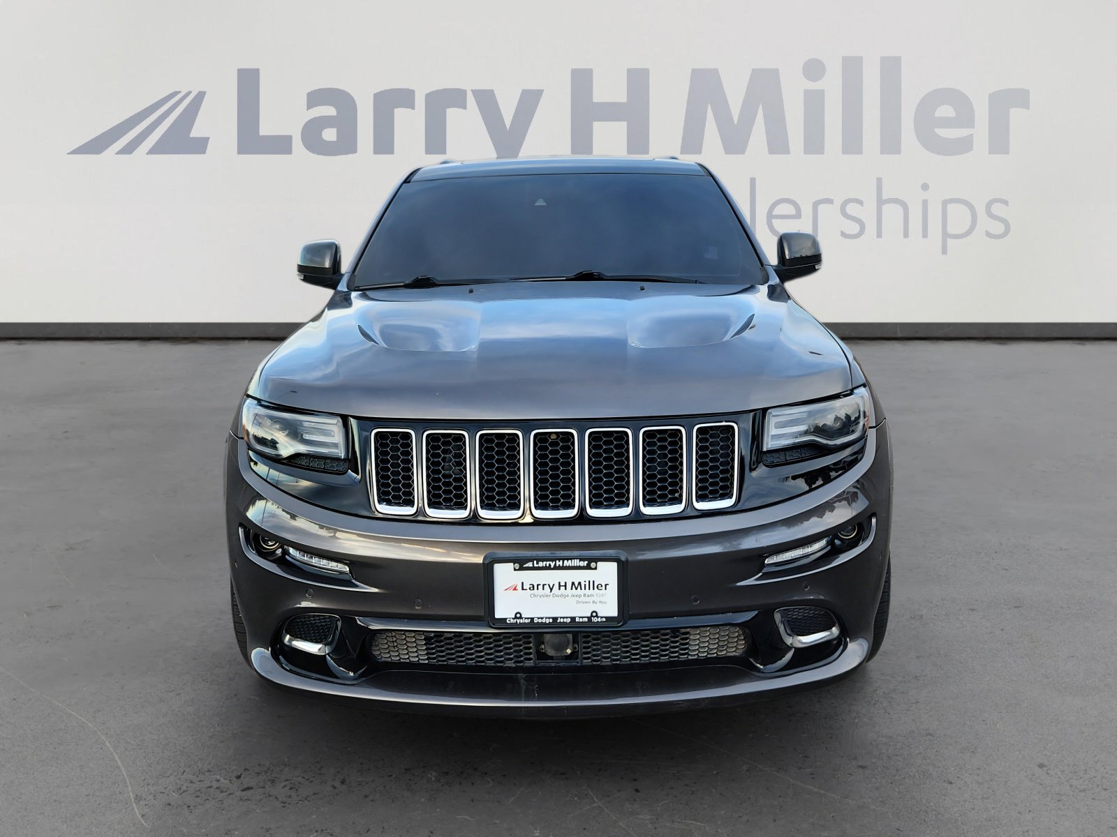 Used 2014 Jeep Grand Cherokee SRT w/ Trailer Tow Group IV image 9