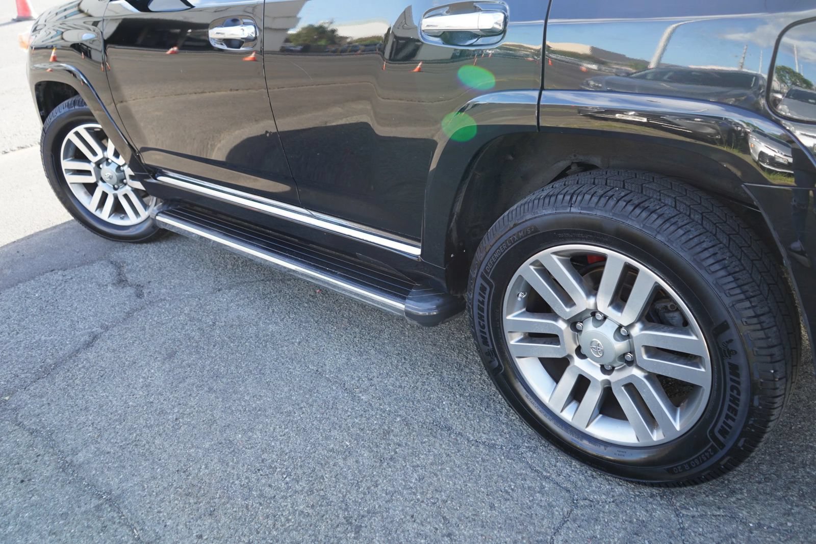 Used 2011 Toyota 4Runner Limited AWD/4WD image 6