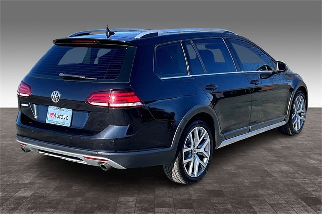 Used 2018 Volkswagen Golf Alltrack SEL image 6