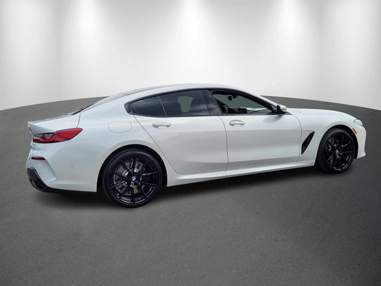 Used 2026 BMW 840i w/ M Sport Professional Package RWD image 7