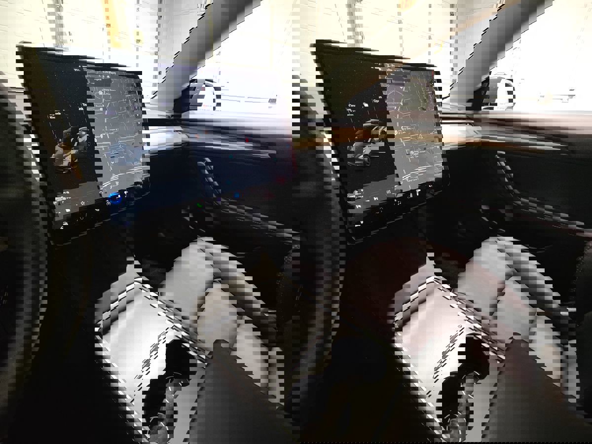 Used 2021 Tesla Model 3 Long Range AWD/4WD image 28