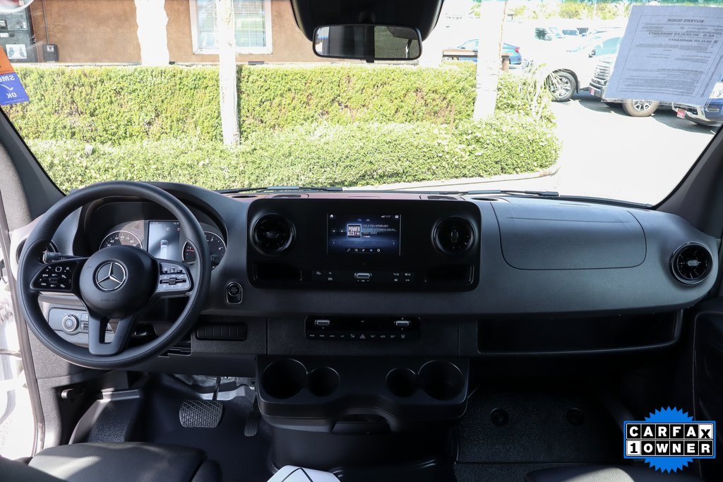 Used 2024 Mercedes-Benz Sprinter 2500 image 26