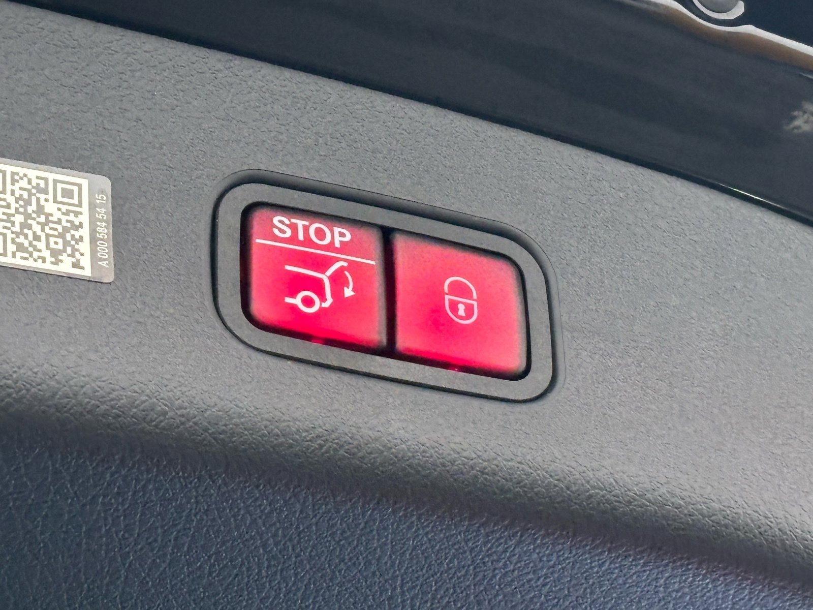 Used 2024 Mercedes-Benz GLC 300 image 14