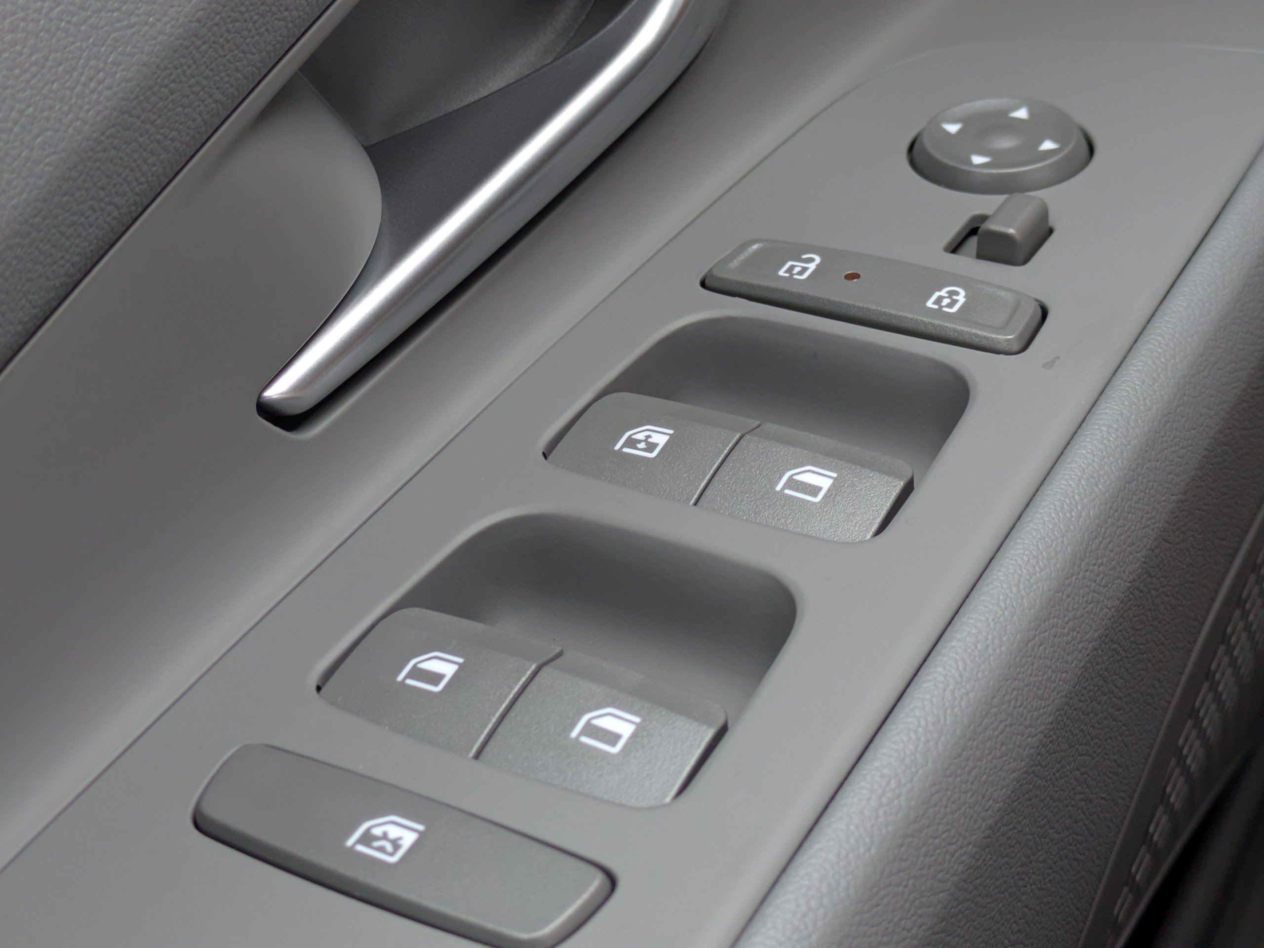 New 2026 Hyundai Elantra SEL Sport Premium FWD image 25