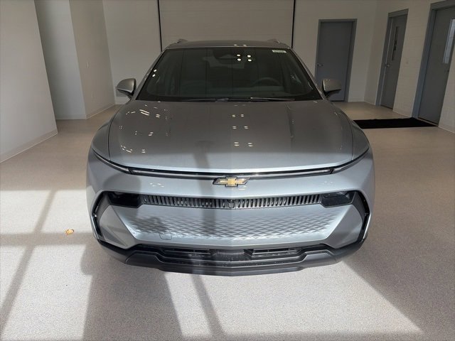 New 2026 Chevrolet Equinox EV LT image 2