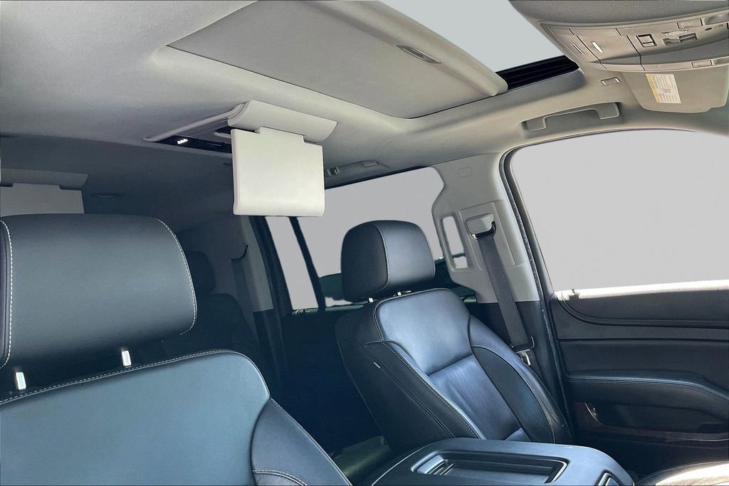 Used 2018 Chevrolet Suburban LT AWD/4WD image 27
