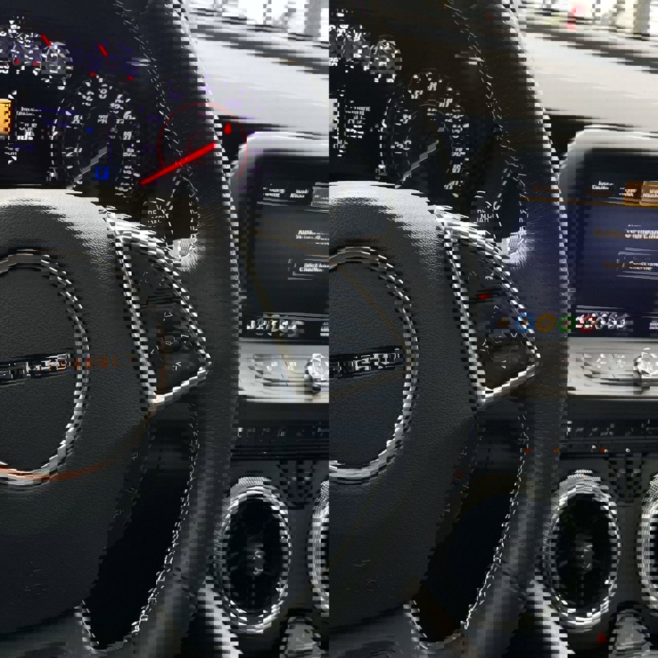 Used 2019 Chevrolet Camaro SS image 14