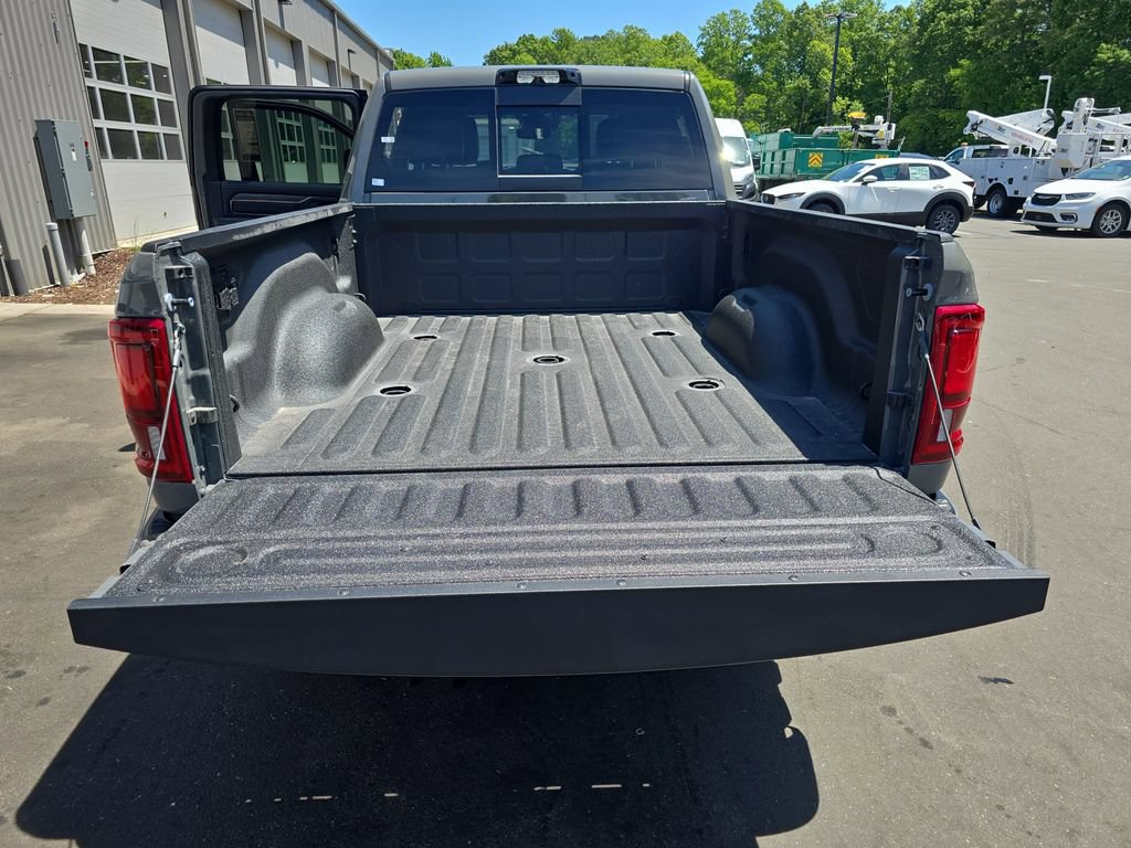 New 2026 RAM 2500 Limited AWD/4WD image 13