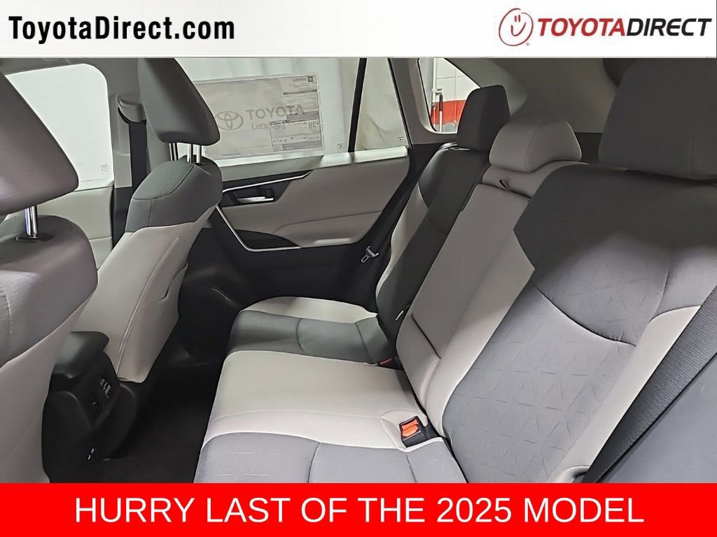 New 2025 Toyota RAV4 XLE image 22