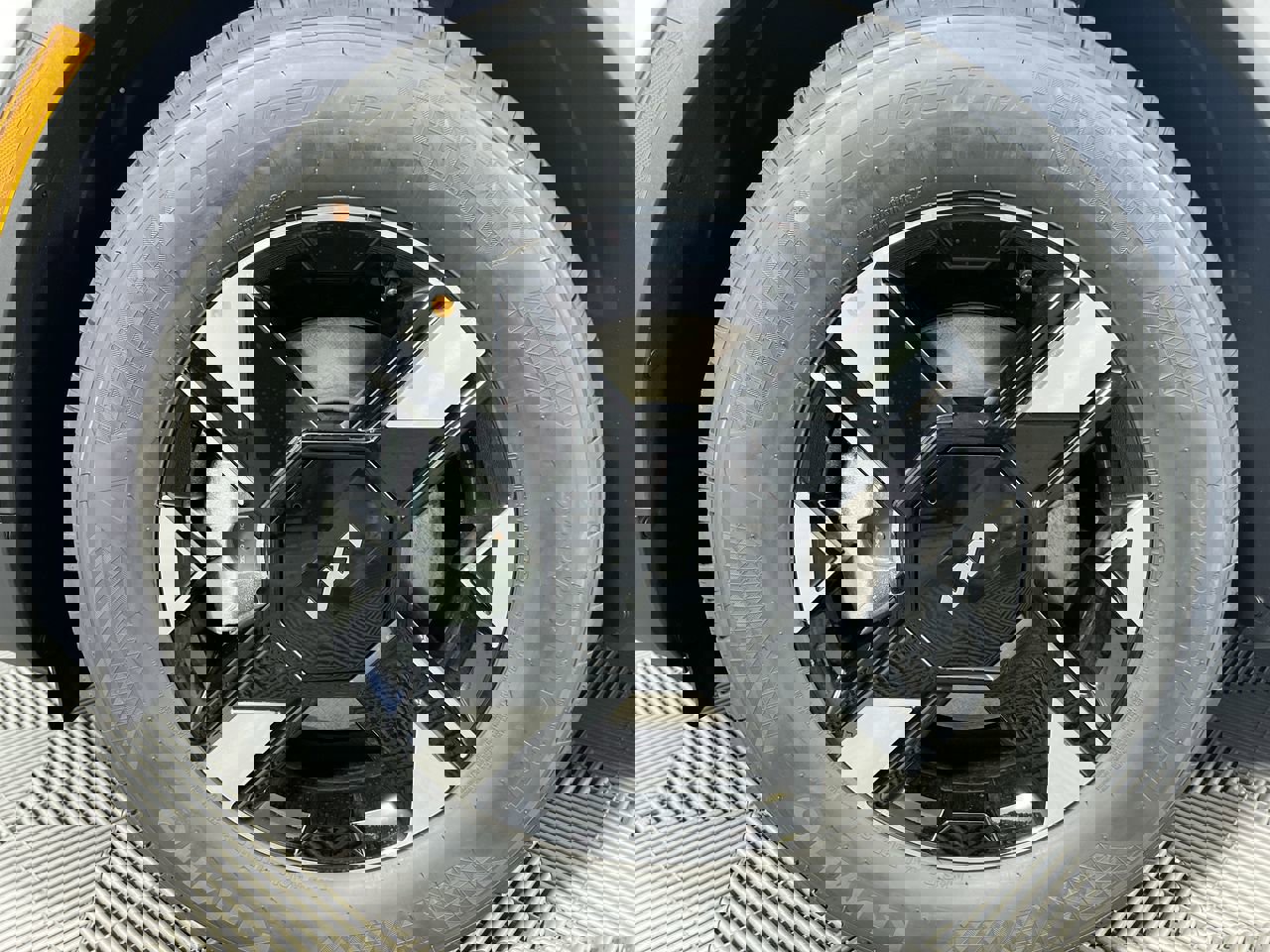 New 2026 Kia Sportage LX image 13