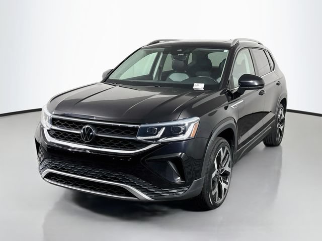 Certified 2023 Volkswagen Taos SEL AWD/4WD image 3