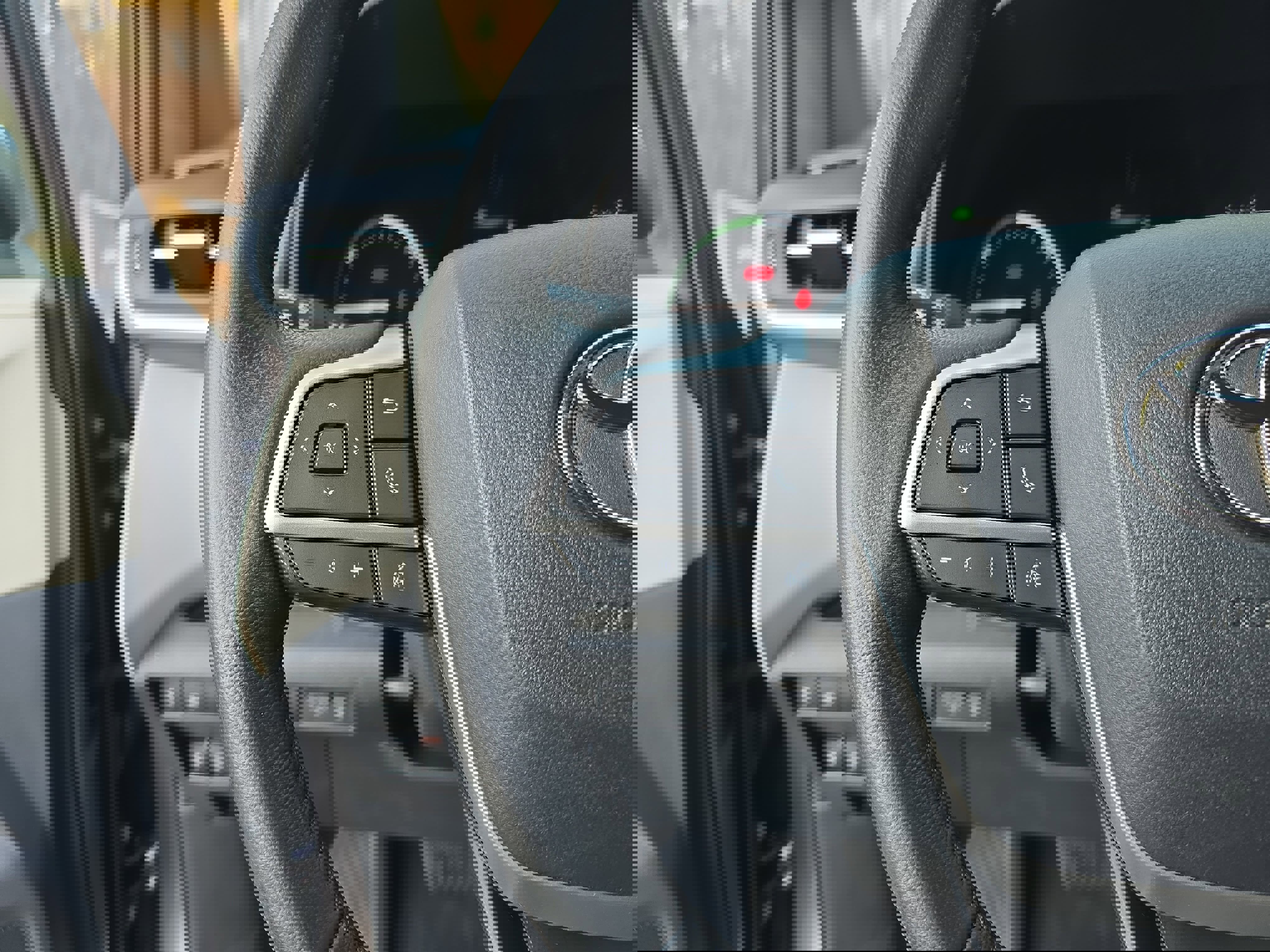 Used 2021 Toyota Sienna XLE image 16