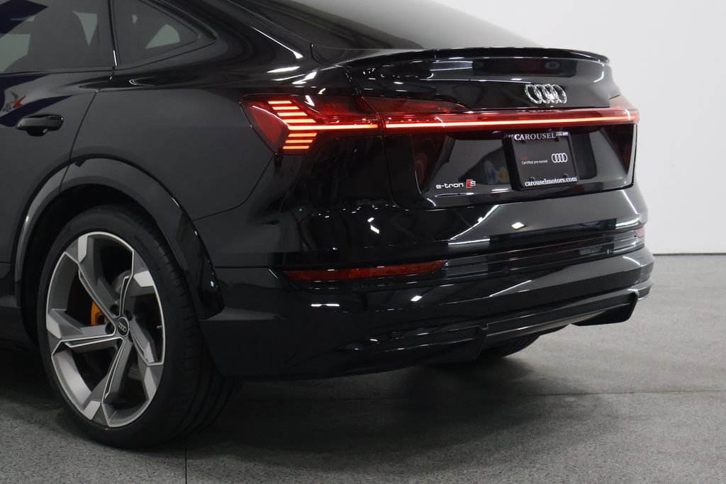 Used 2023 Audi e-tron S Premium Plus w/ Black Optic Package AWD/4WD image 10