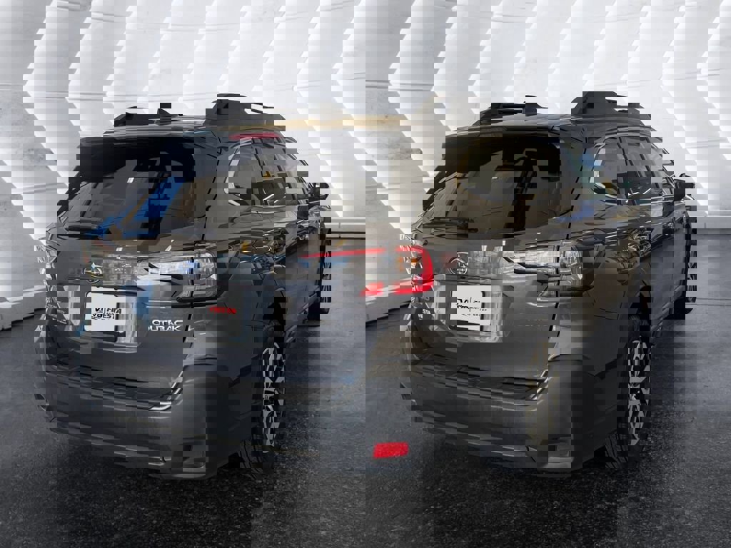 Used 2024 Subaru Outback Premium image 4