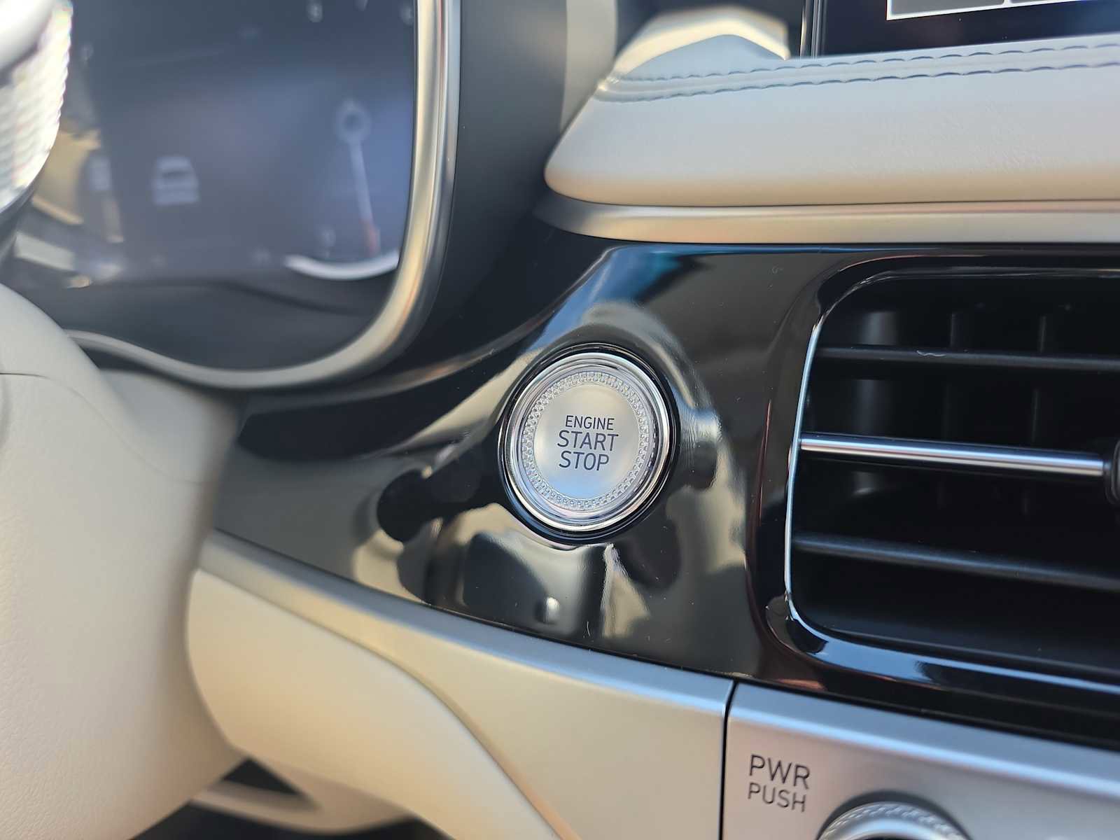 New 2026 Genesis G70 2.5T Prestige image 14