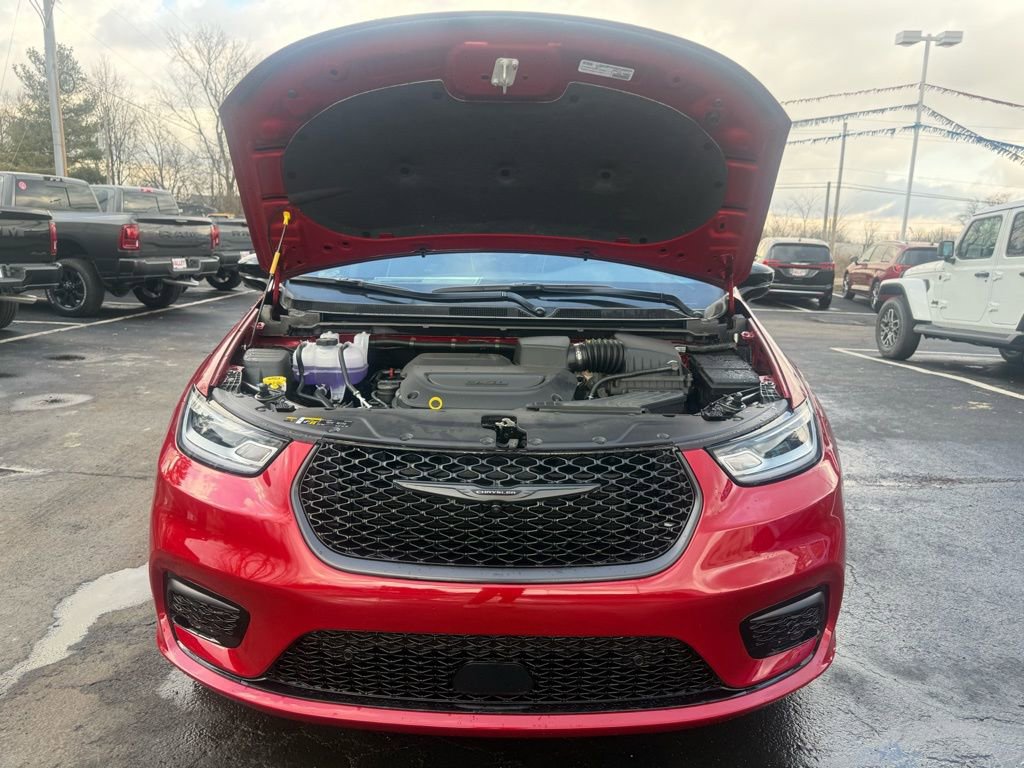 New 2026 Chrysler Pacifica Limited w/ S Appearance Package image 23