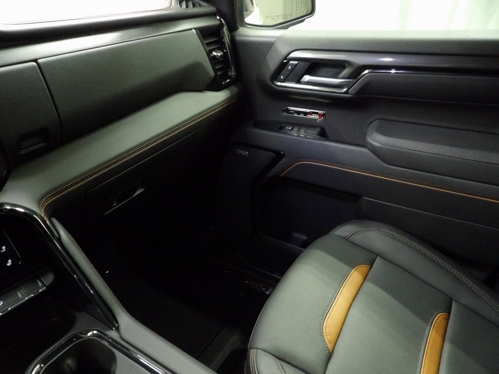 Used 2025 GMC Sierra 1500 AT4 w/ Technology Package image 25