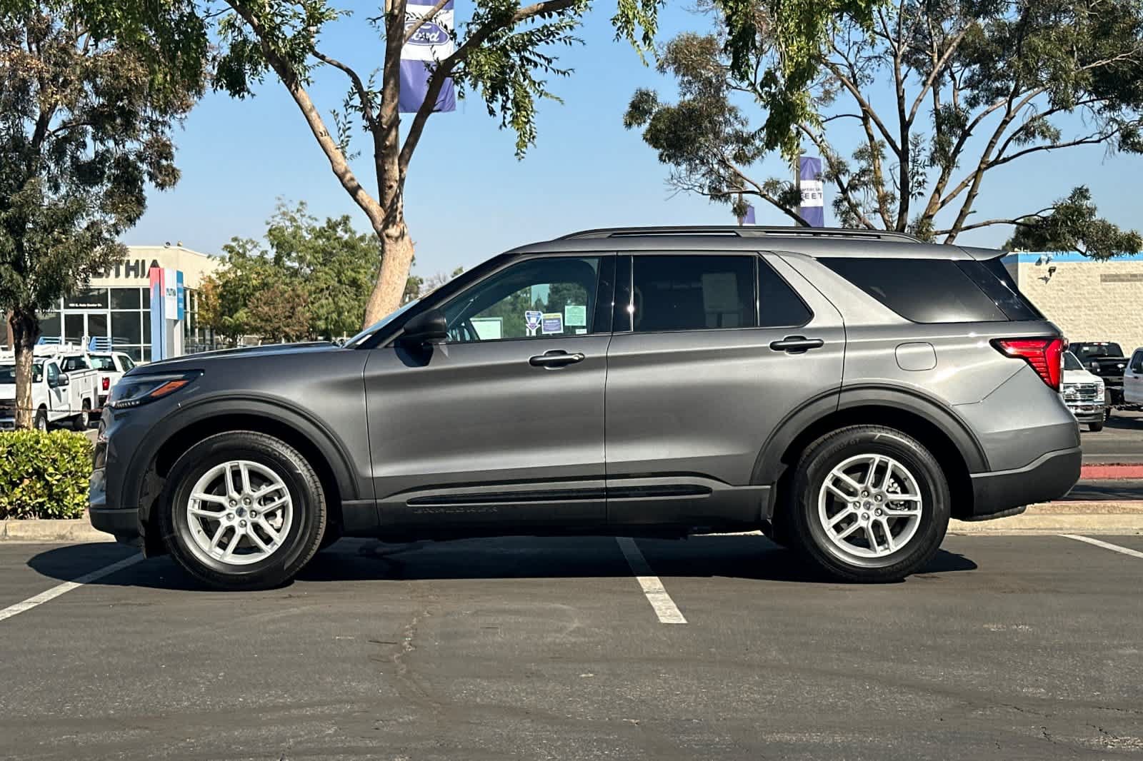 New 2026 Ford Explorer Active w/ Active Comfort Package RWD image 5