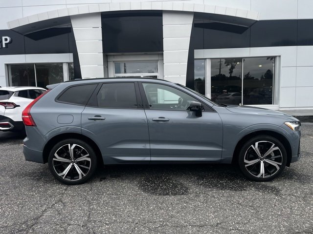 Certified 2022 Volvo XC60 B6 R-Design w/ Advanced Package image 11