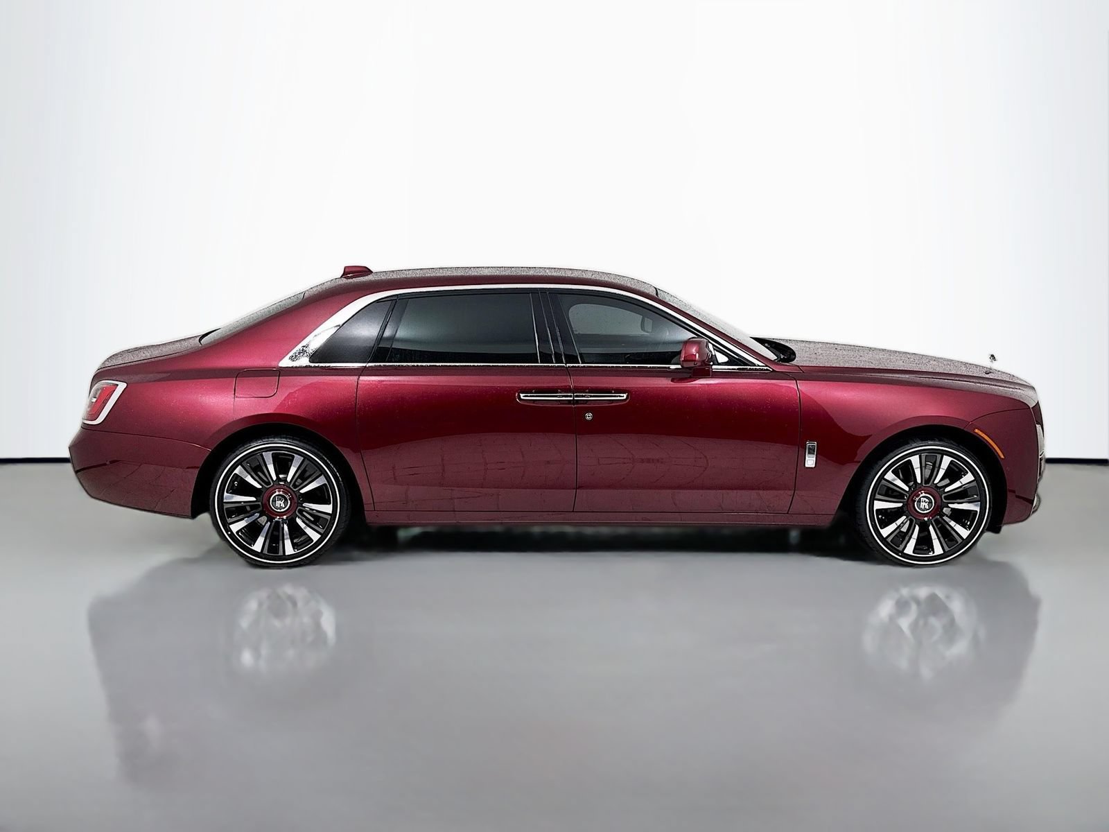 Certified 2024 Rolls-Royce Ghost Extended Wheelbase AWD/4WD image 9