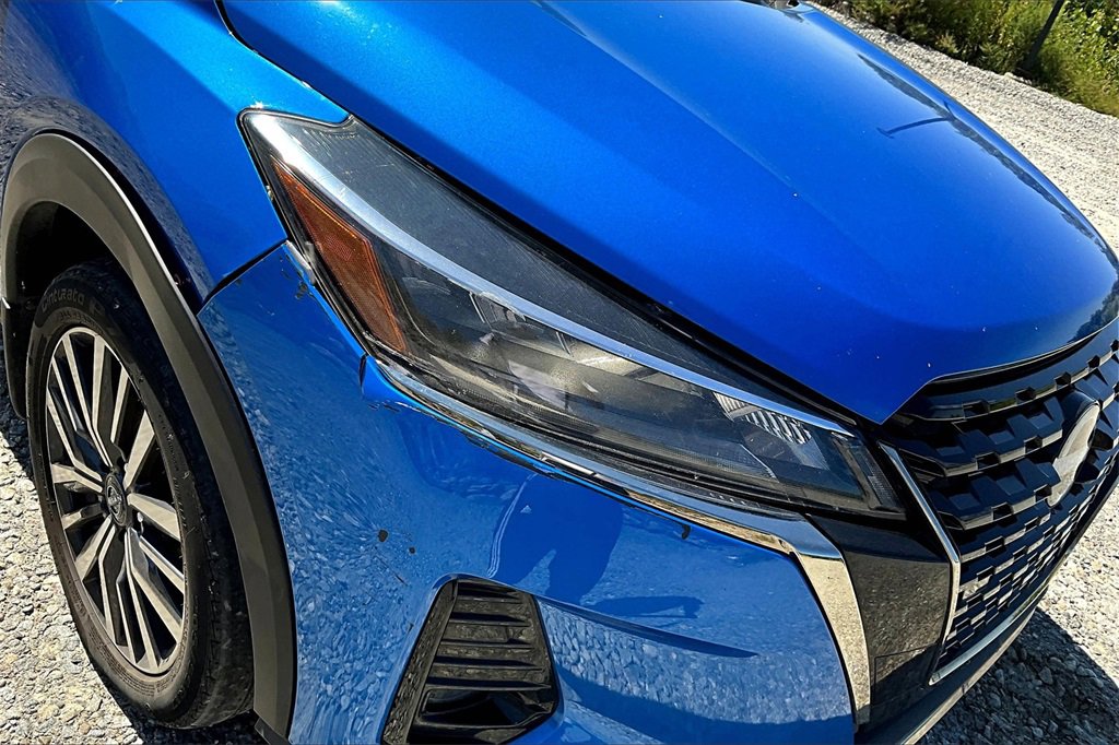 Used 2023 Nissan Kicks SR w/ SR Premium Package image 28