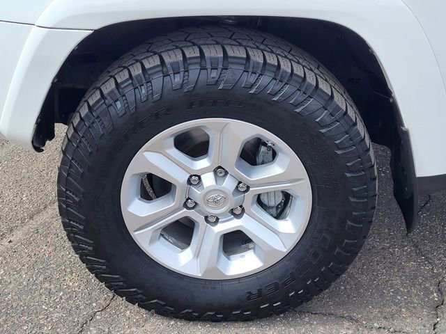 Used 2021 Toyota 4Runner SR5 Premium image 10