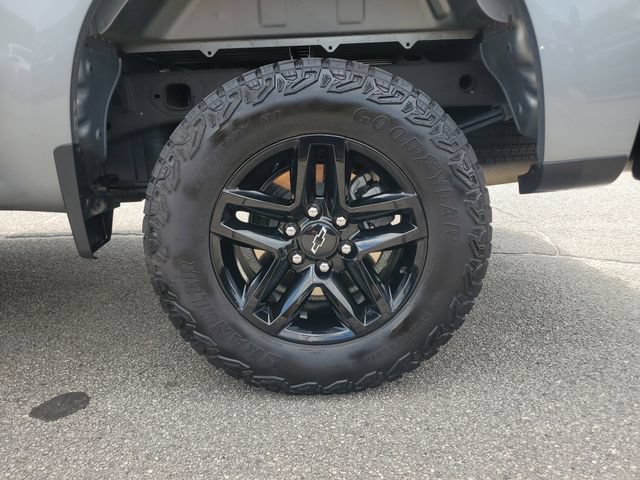 Used 2025 Chevrolet Silverado 1500 Custom Trail Boss AWD/4WD image 13