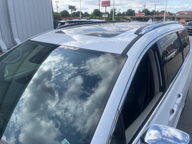 Used 2021 Chrysler Pacifica Limited w/ Uconnect Theater Family Group FWD image 7