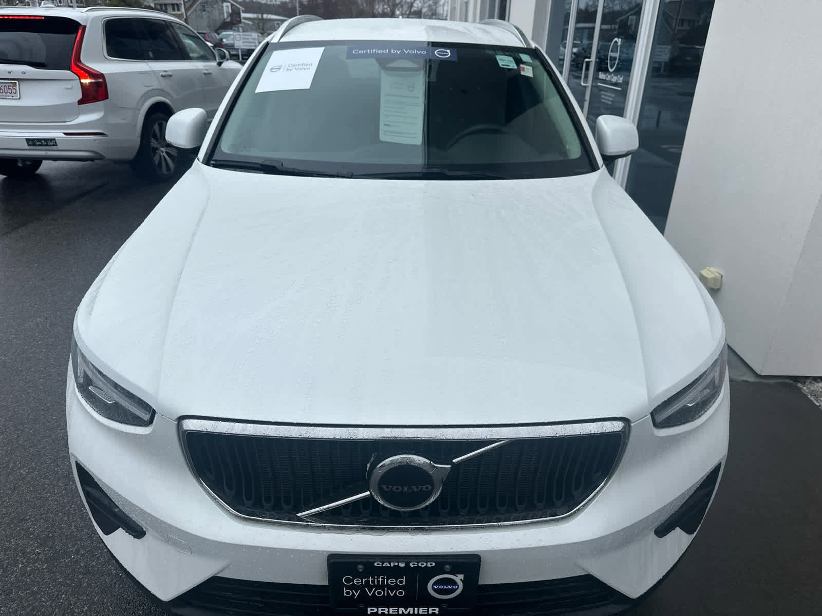 Certified 2023 Volvo XC40 B5 Core w/ Convenience Package image 6