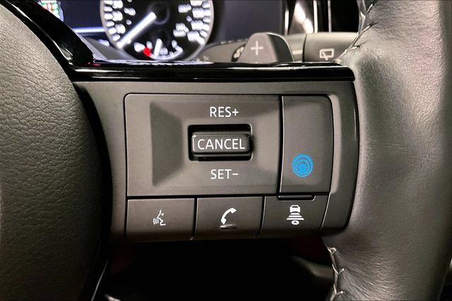 Used 2024 Nissan Pathfinder SL AWD/4WD image 28