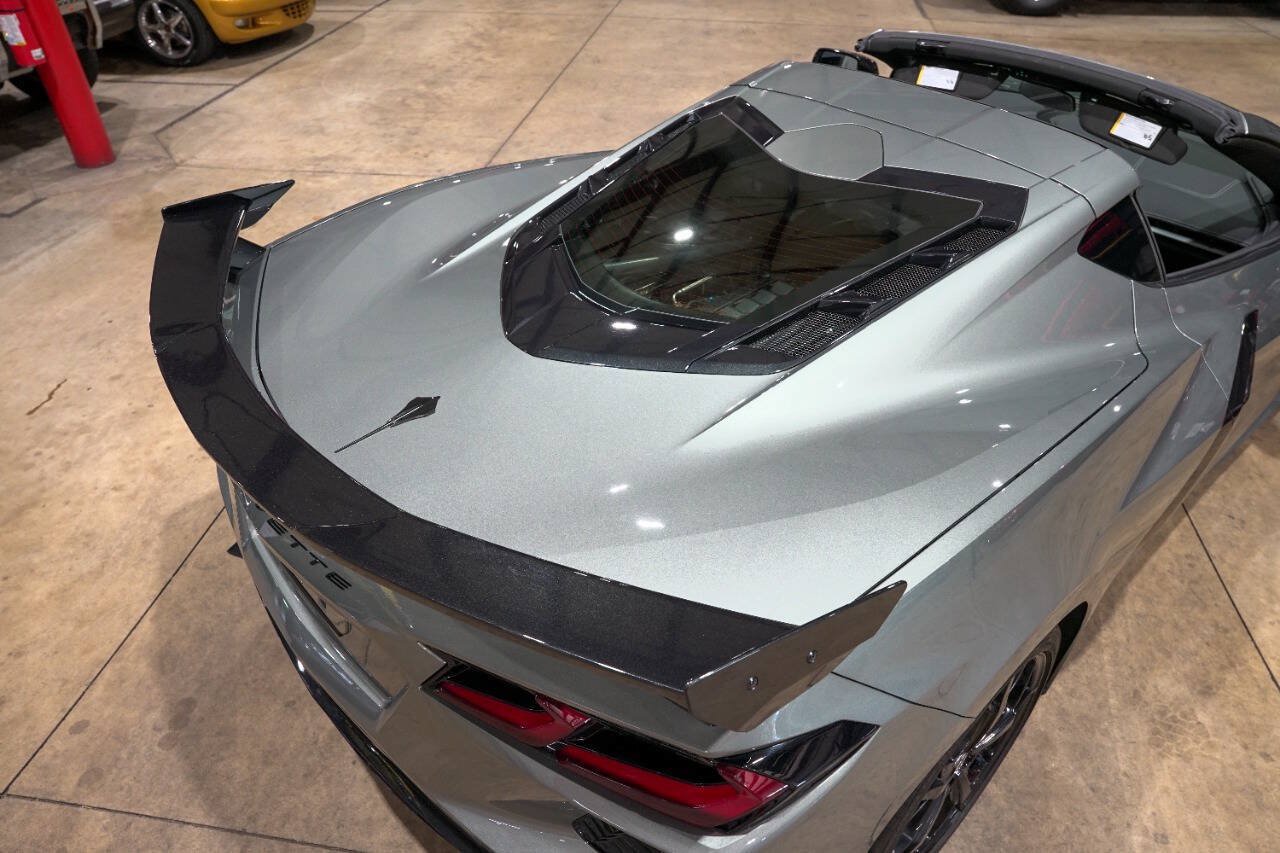 Used 2022 Chevrolet Corvette Stingray Coupe w/ 1LT RWD image 21