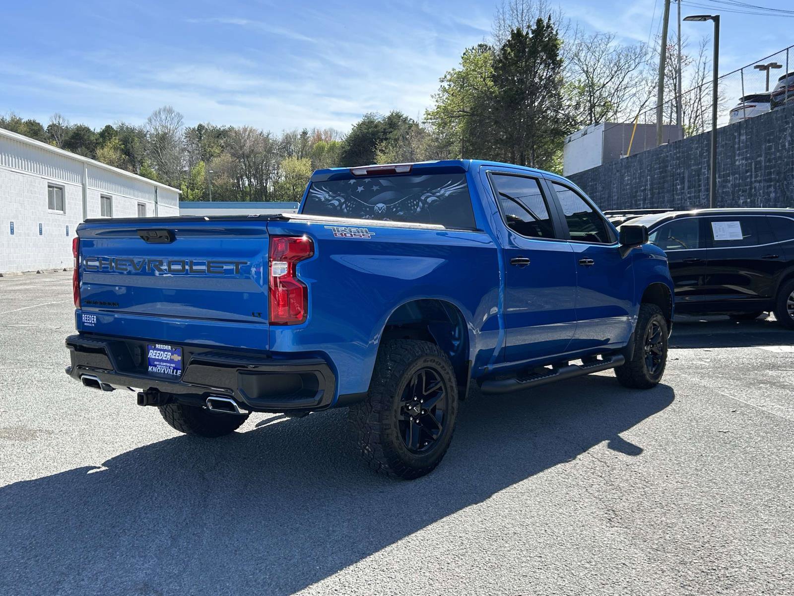 Used 2022 Chevrolet Silverado 1500 LT Trail Boss w/ LPO, Dark Essentials Package image 4