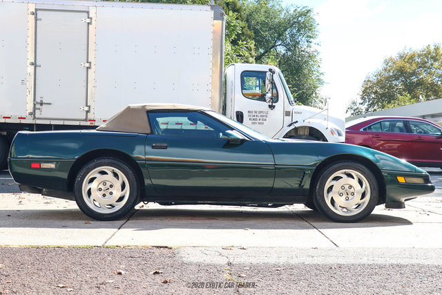 Used 1995 Chevrolet Corvette Convertible RWD image 8