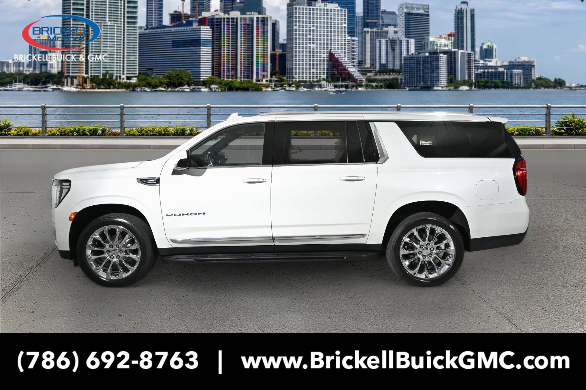Used 2023 GMC Yukon XL SLT AWD/4WD image 2