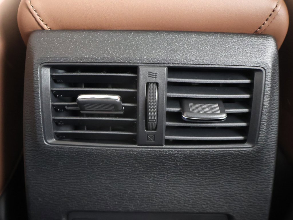 New 2026 Mitsubishi Outlander SEL image 59