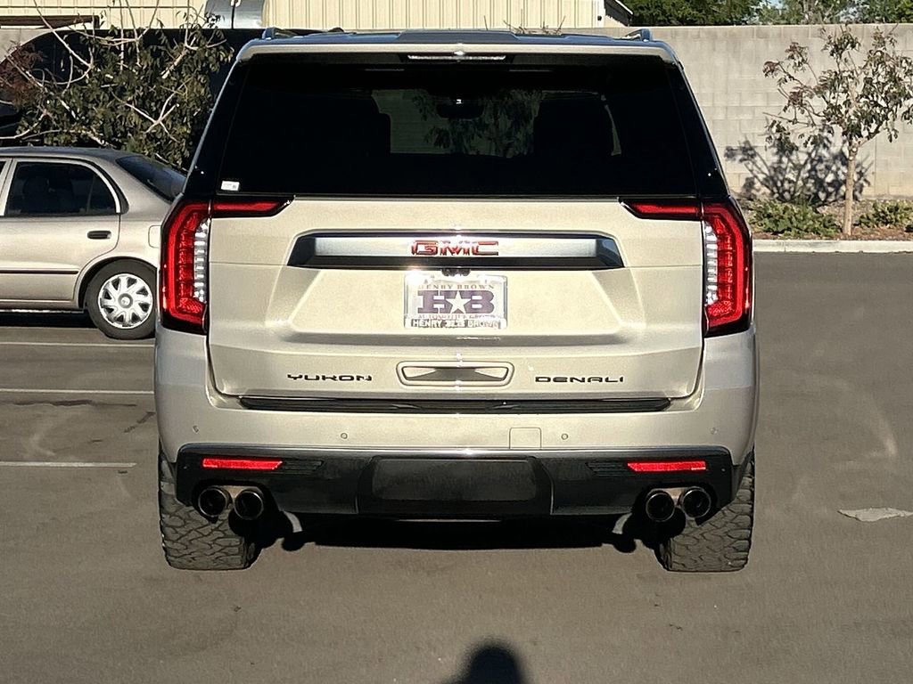 Used 2021 GMC Yukon XL Denali w/ Denali Ultimate Package image 7
