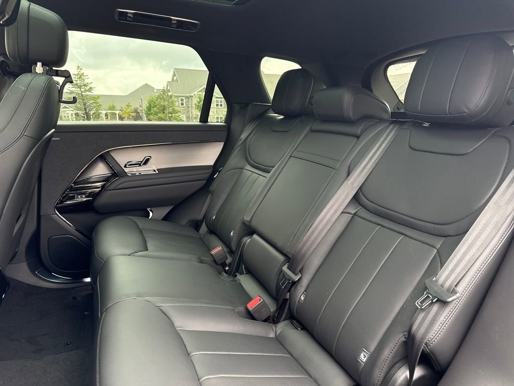 New 2025 Land Rover Range Rover Sport SE image 19