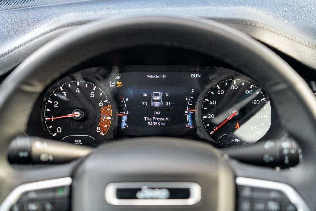 Used 2023 Jeep Compass Limited image 19