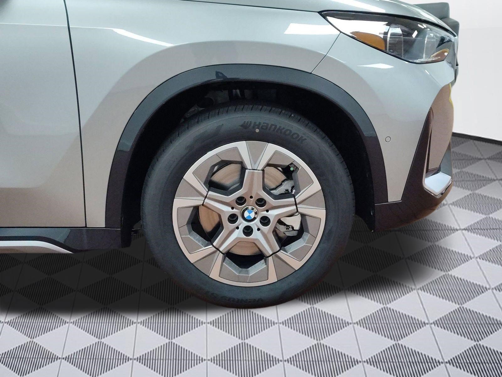 Certified 2025 BMW X1 xDrive28i w/ Convenience Package AWD/4WD image 10