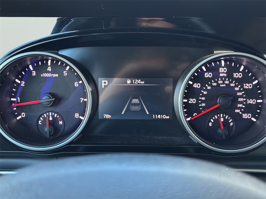 Certified 2024 Kia Carnival EX image 26